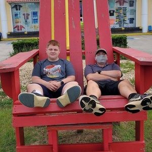 Meet your Posher, Vicky